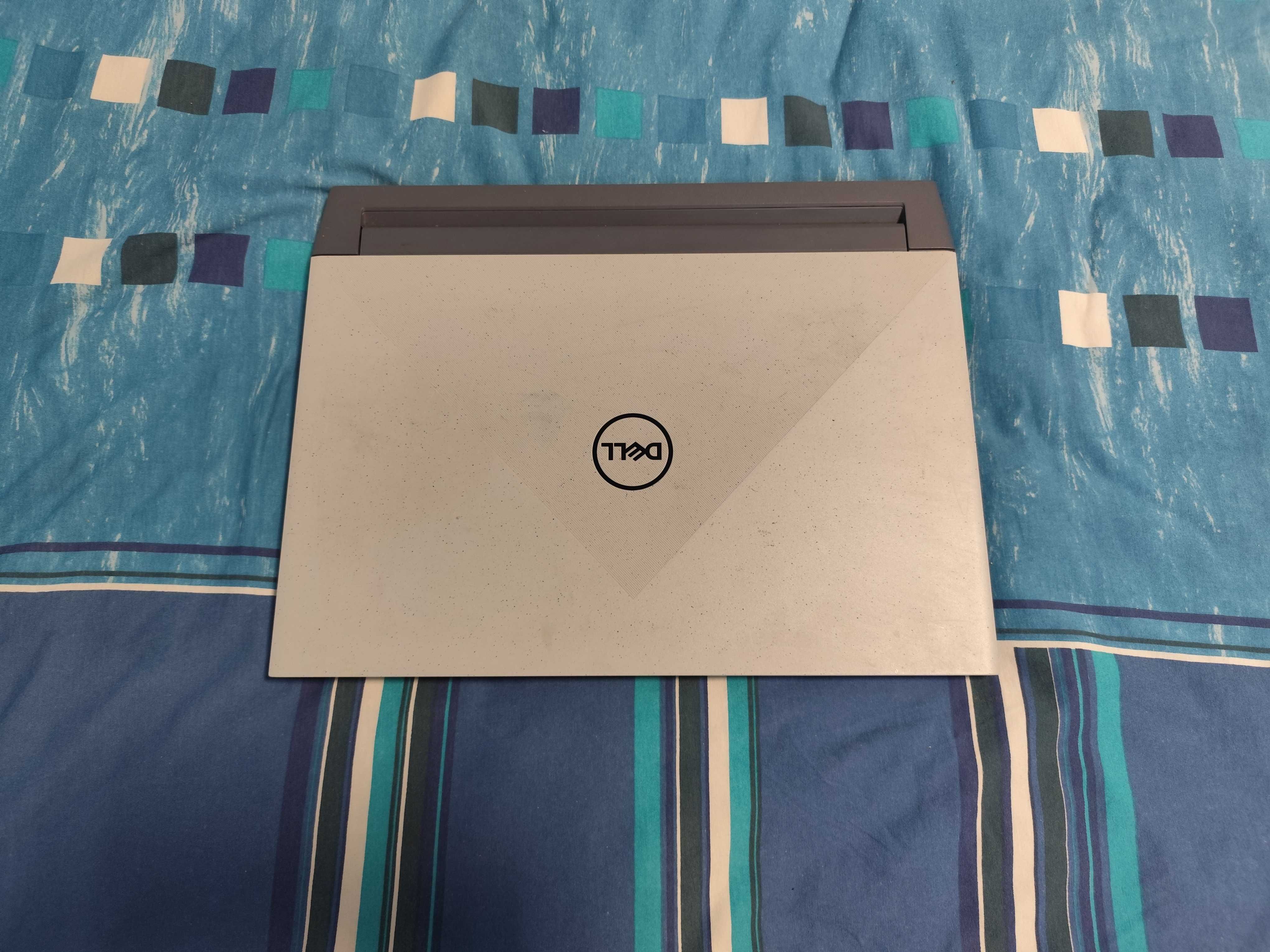Лаптоп Dell G5 15 5511