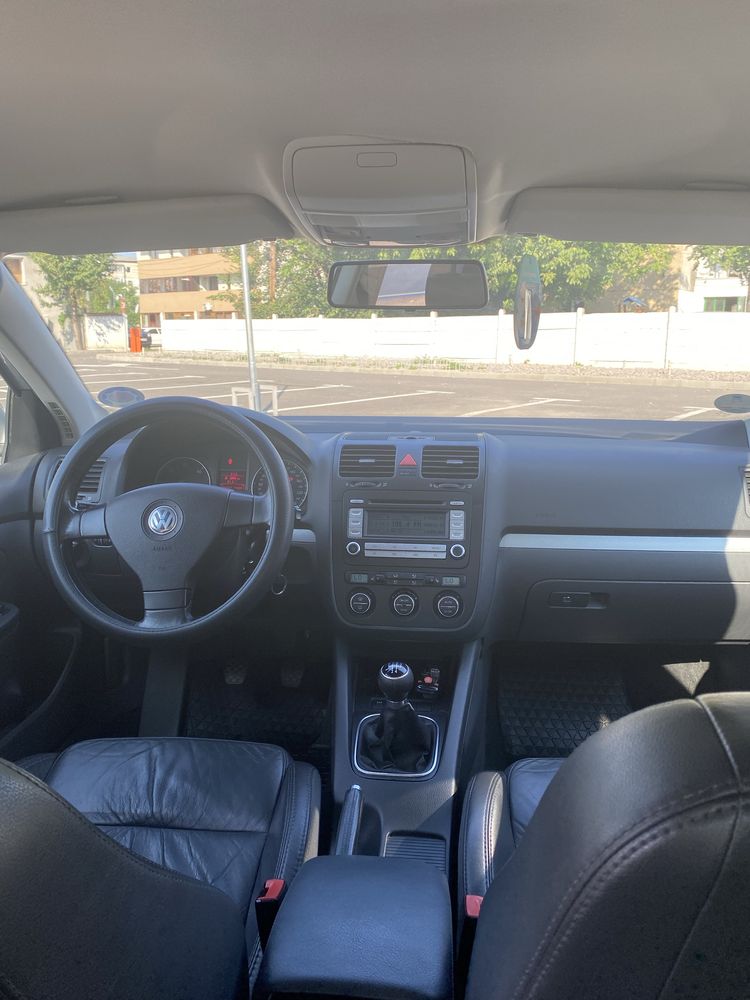 Volskwagen Jetta 1.9 TDI DPF Comfortline Bluemotion