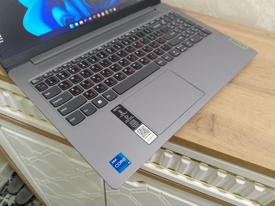 Core i5 -13420H/ SSD 512 gb/ ОЗУ 8 gb/ Lenovo