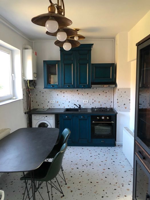 Centrul Civic camera cu baie proprie