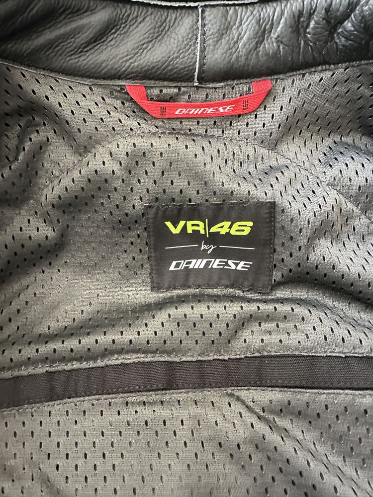 Яке Dainese by VR46 само за ценители!