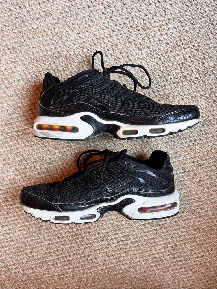 Обувки Nike Air Max Plus