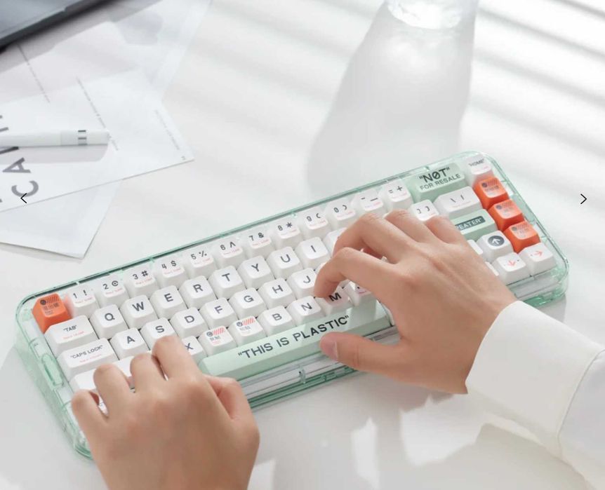 Продам беспроводную клавиатуру Mojo68