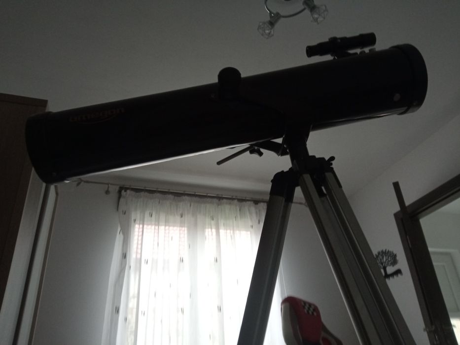 Telescop omegon in stare foarte buna