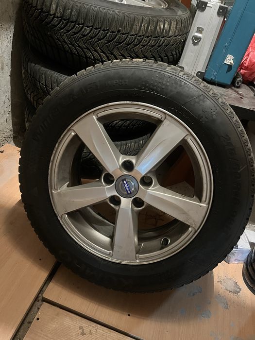 Anvelopa iarna kumho wintercraft 215/60/r16