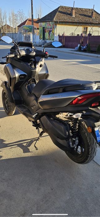 Yamaha tricity 300 2180 km , stare ca nou