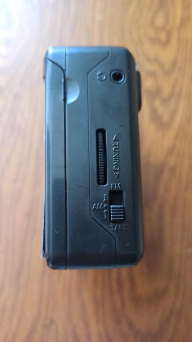 Vând radiocasetofon portabil