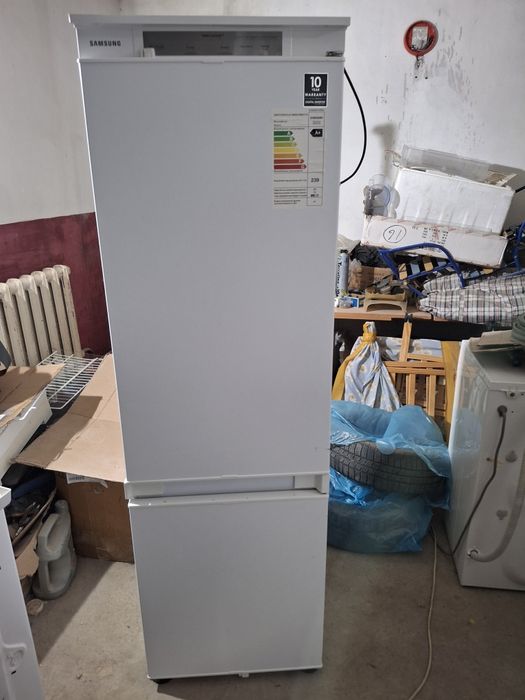 Дерзкая  Холодильник Самсунг[ Но фрост] сатылады