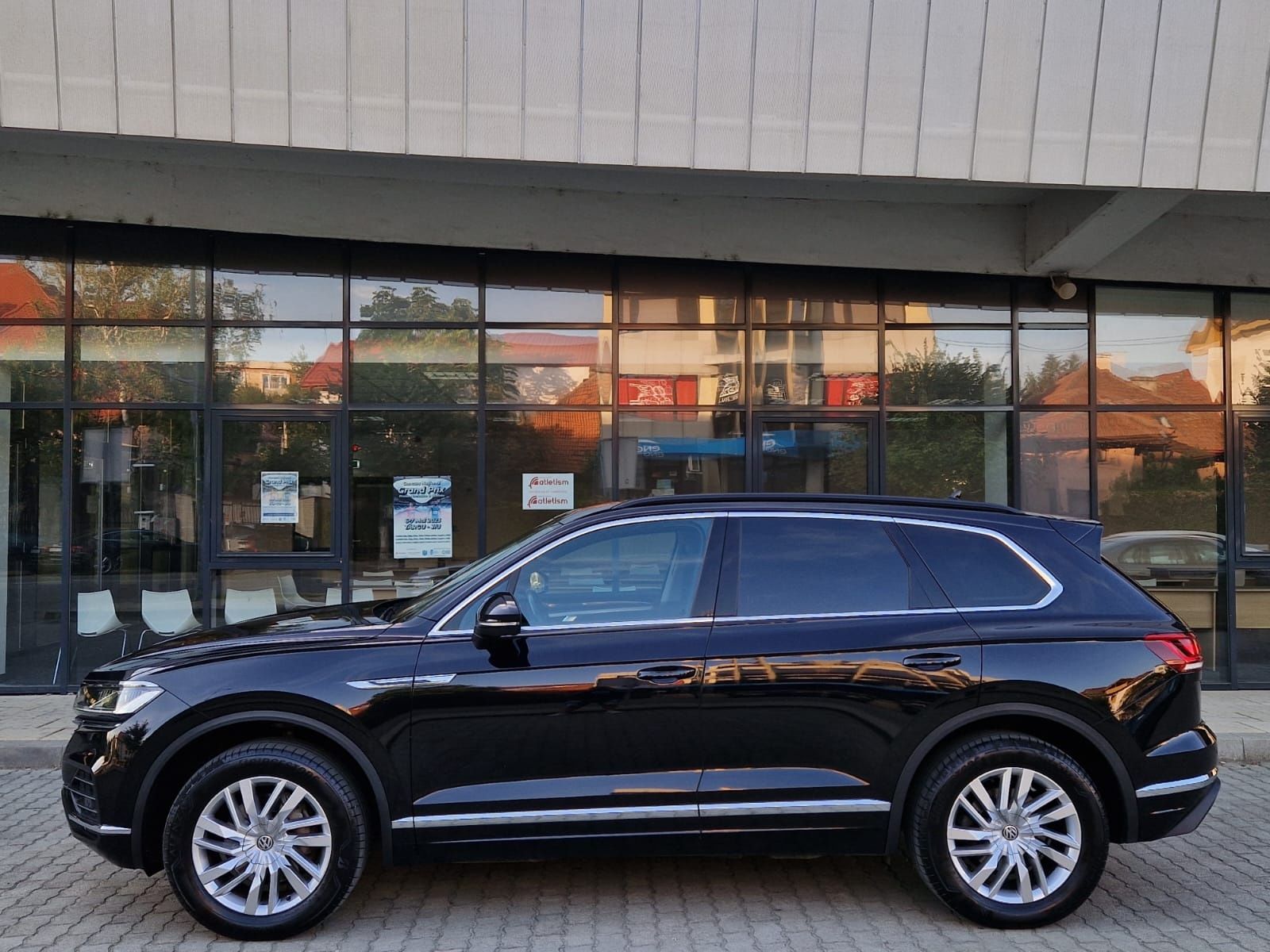 Volkswagen Touareg  3.0 R-Line