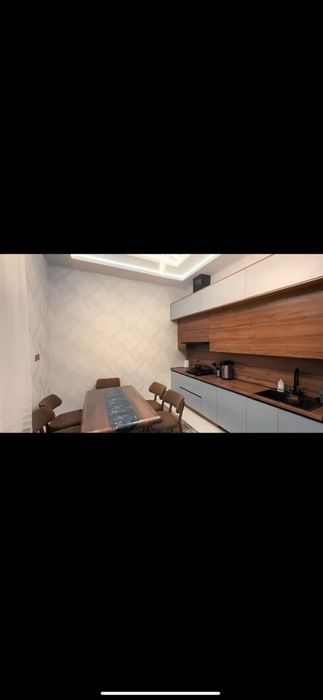 Продается дом 5 комнат, ор-р: ул. Циолковского, 200 м²