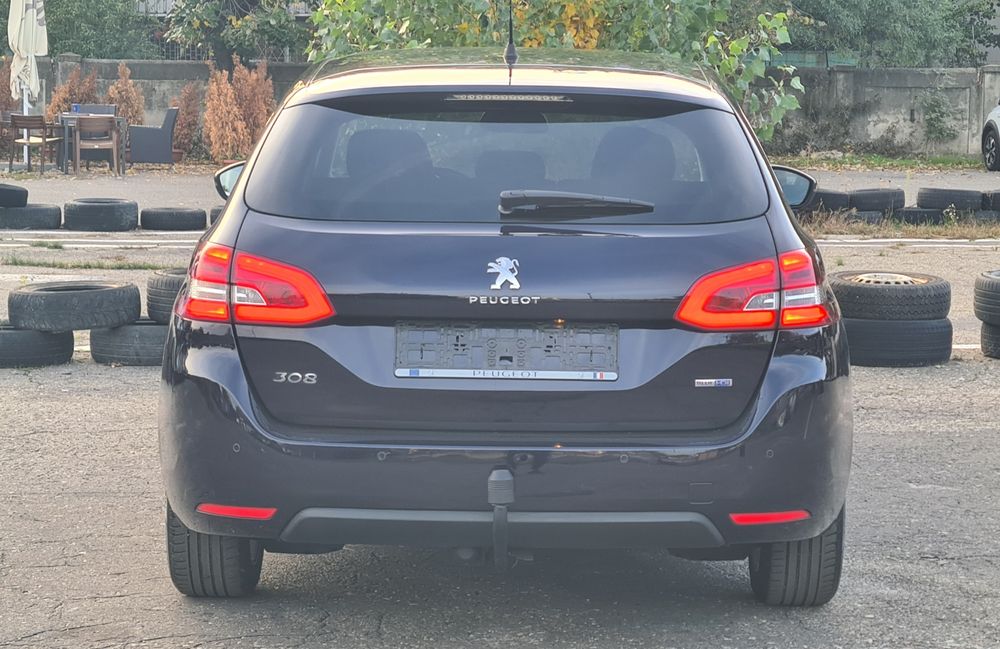 Peugeot 308 * 1.6 Blue HDI * 2015 * Euro 6 * Led * Navi * Klimă