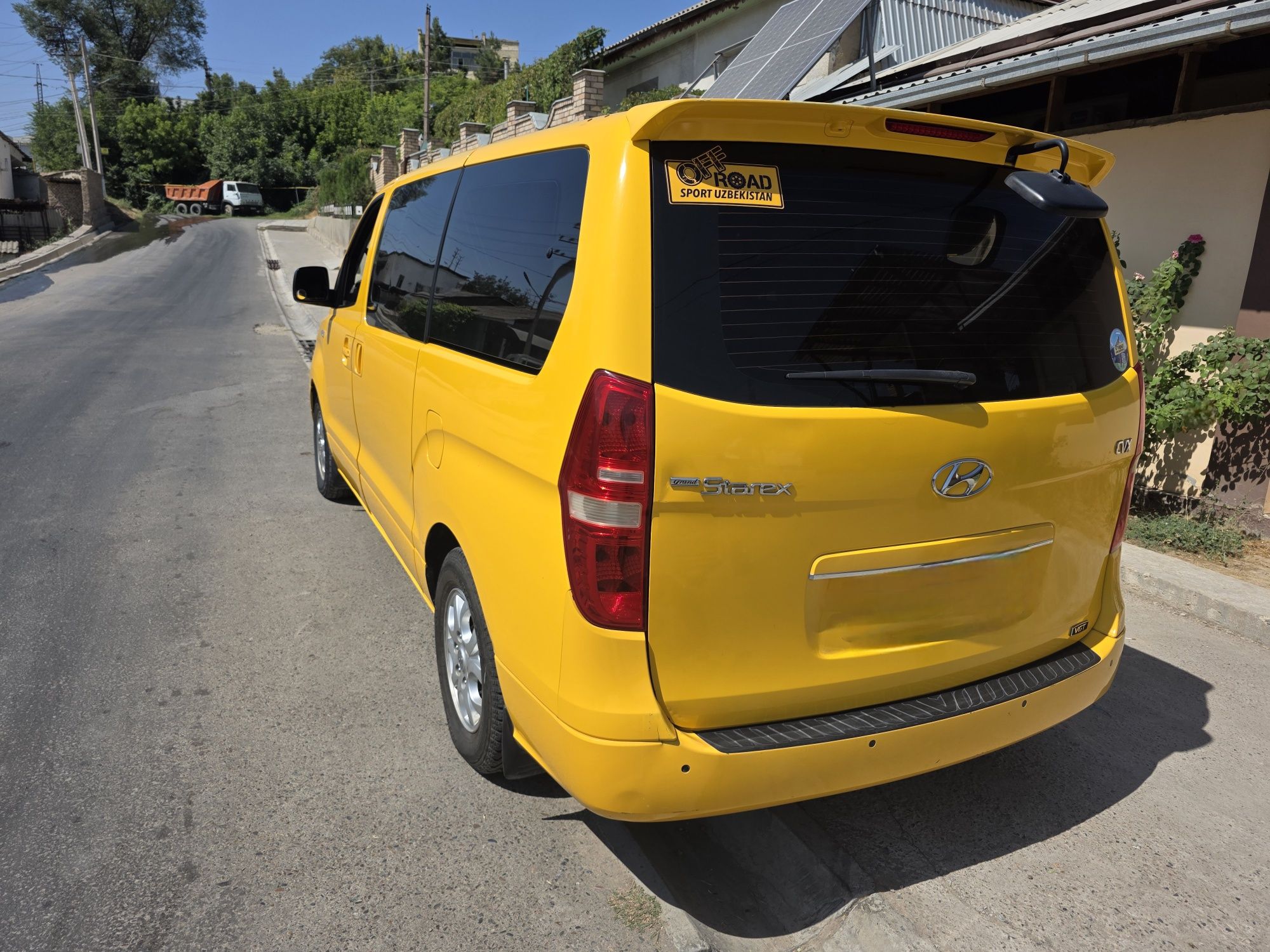 Продается Hyundai Starex 2011 года