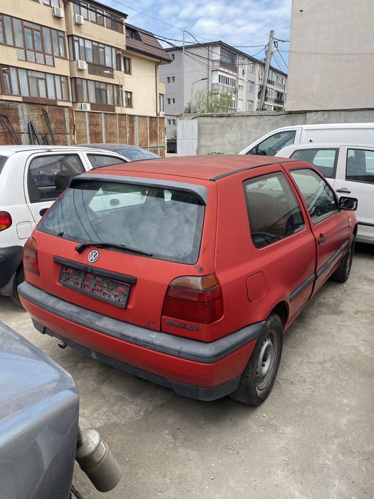 Capota bara far aripa haion stop usa trager oglinda motor Vw golf 3