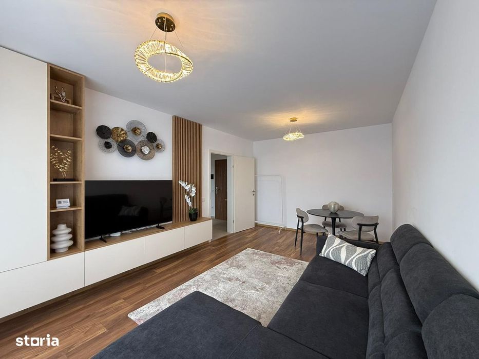 Apartament cu două camere de închiriat  - Tractorul