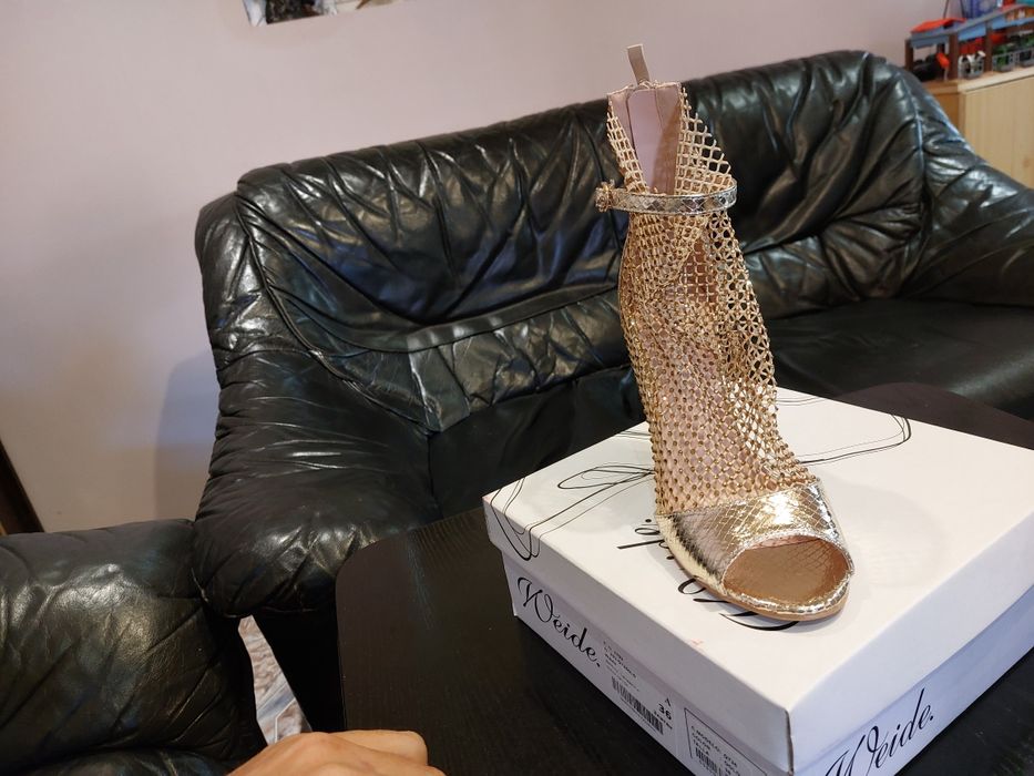 Дамски сандал на висок ток 36 номер