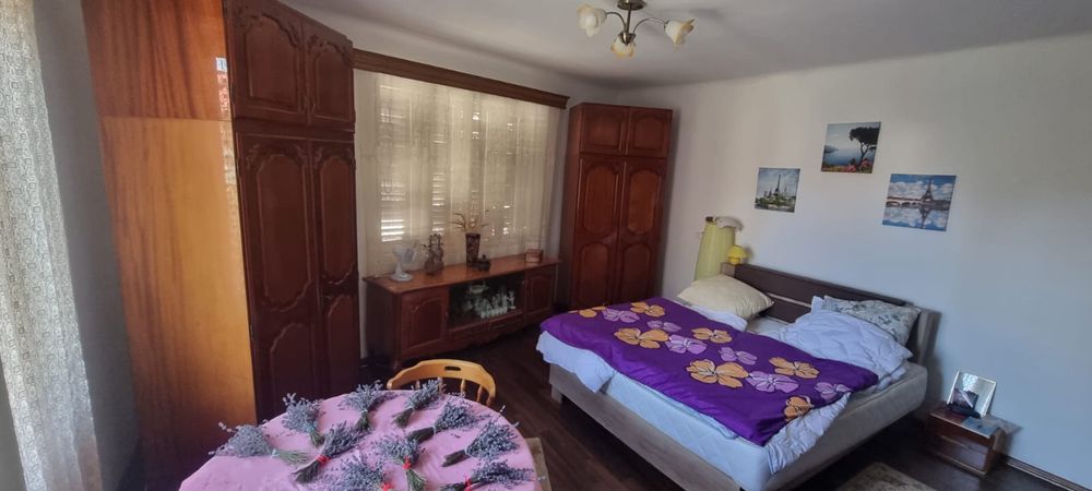 Vand casa de locuit