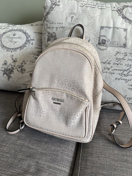 Оригинална Чанта Guess