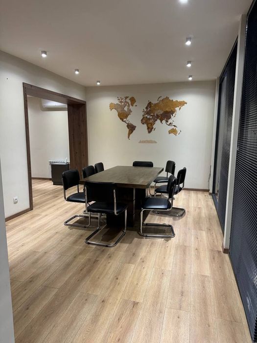 Продаётся офис вторичный фонд. 
Ц4. Метро Абдллы Кадери 

3/1/4