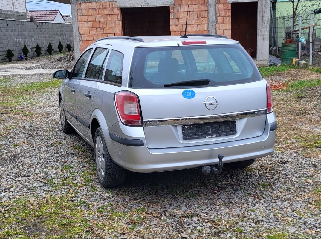 Opel Astra din 2006 1.9cdti euro4 cu clima