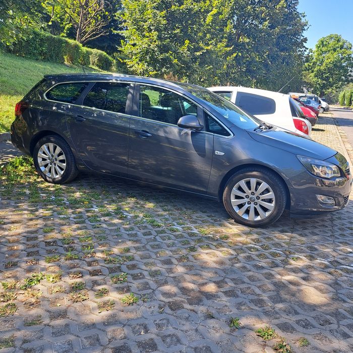 Opel astra j   euro  5  2011 diesel 1.7