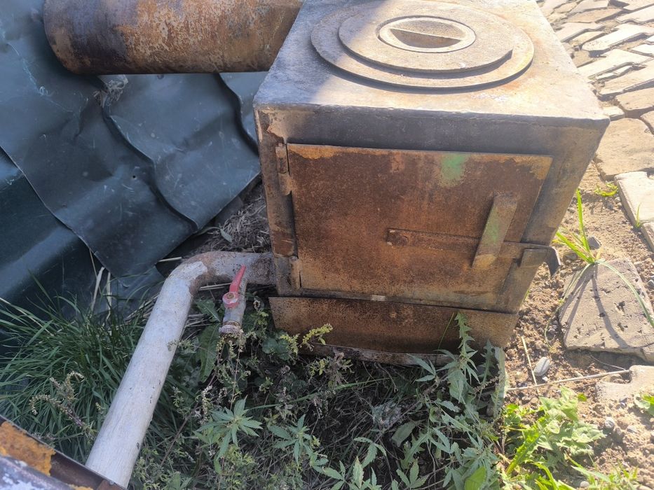 Продам печку для дома с насосом окончательно 35000