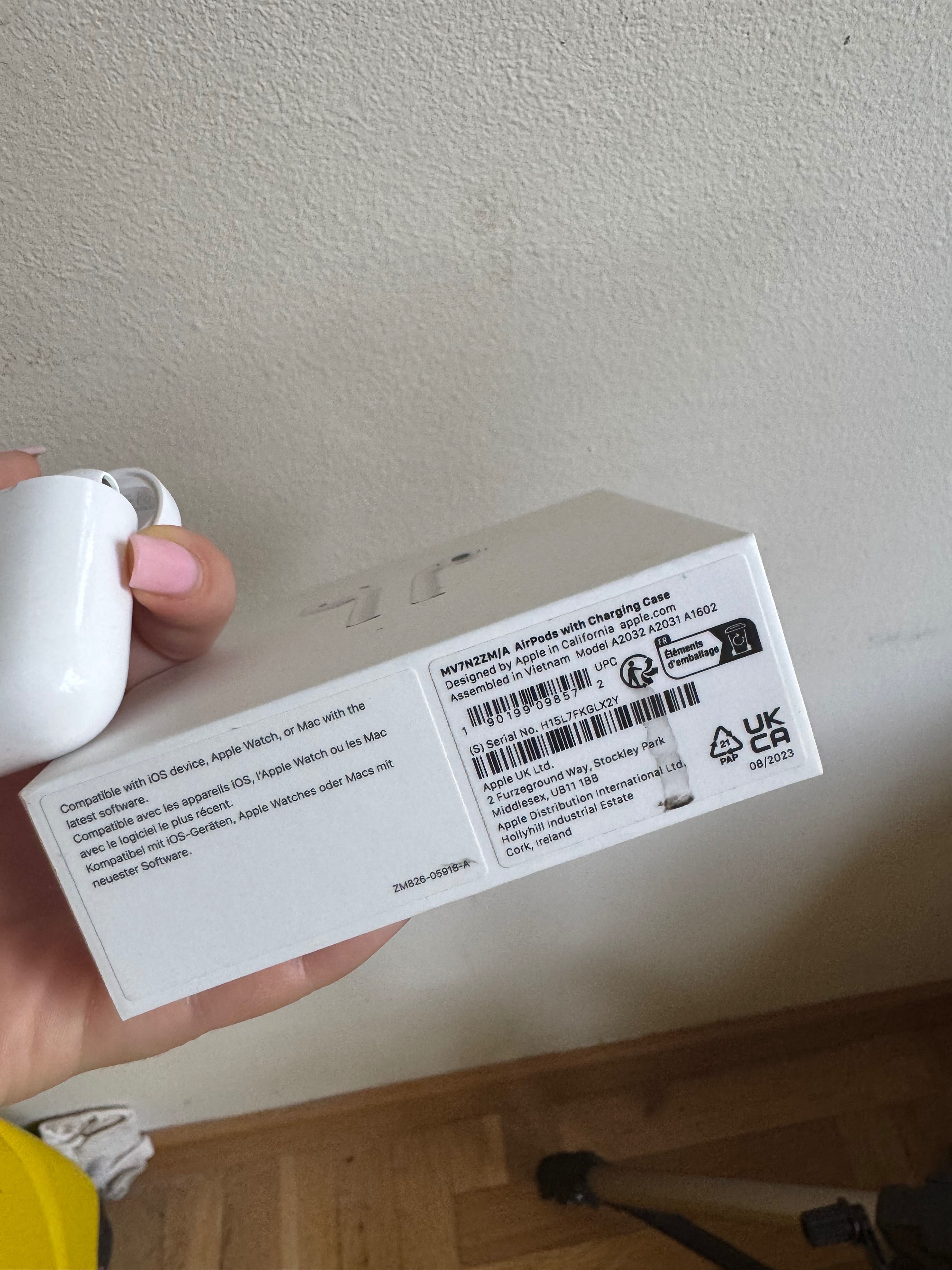 AirPods 2nd Gen – само дясна слушалка + кейс
