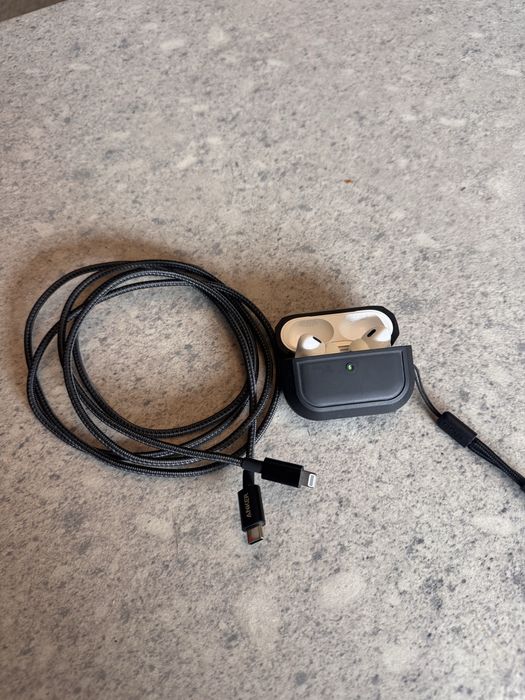 Vand casti Airpods Pro 2, 2nd generation (2022)