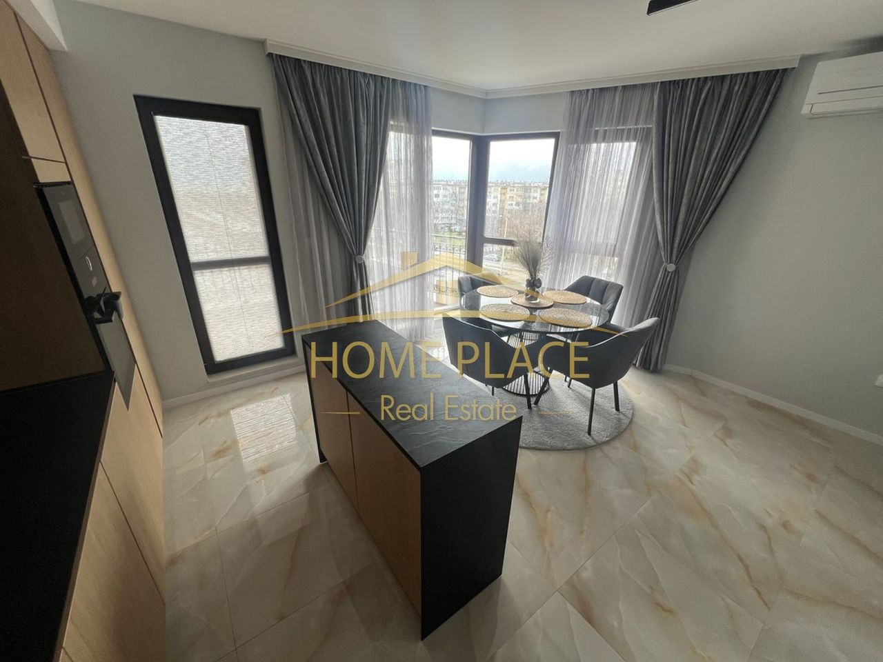 Дава се под наем Тристаен апартамент в Варна, Бриз - 100 кв.м за 1530 € - Снимка #3