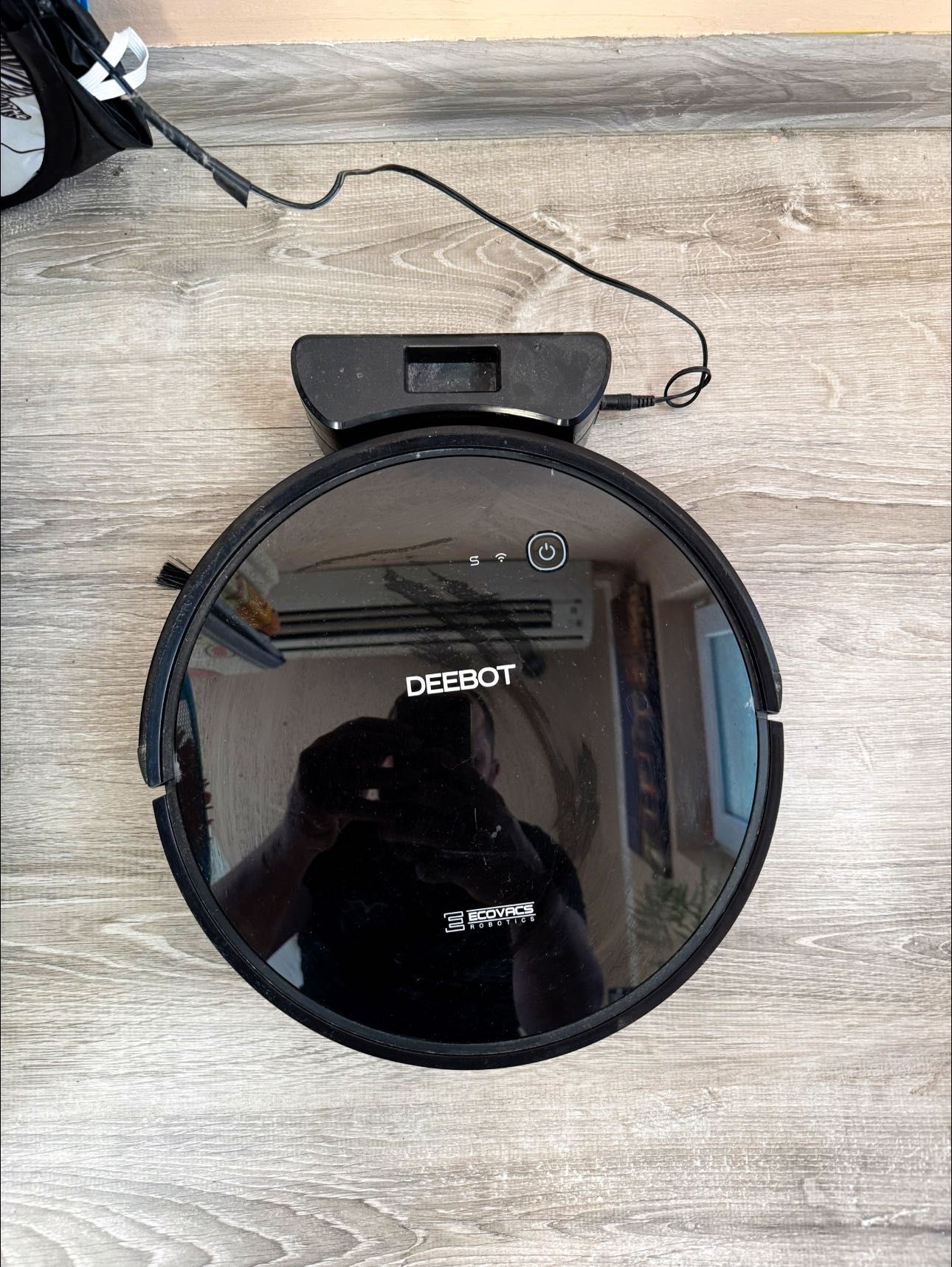 Deebot прахосмукачка робот