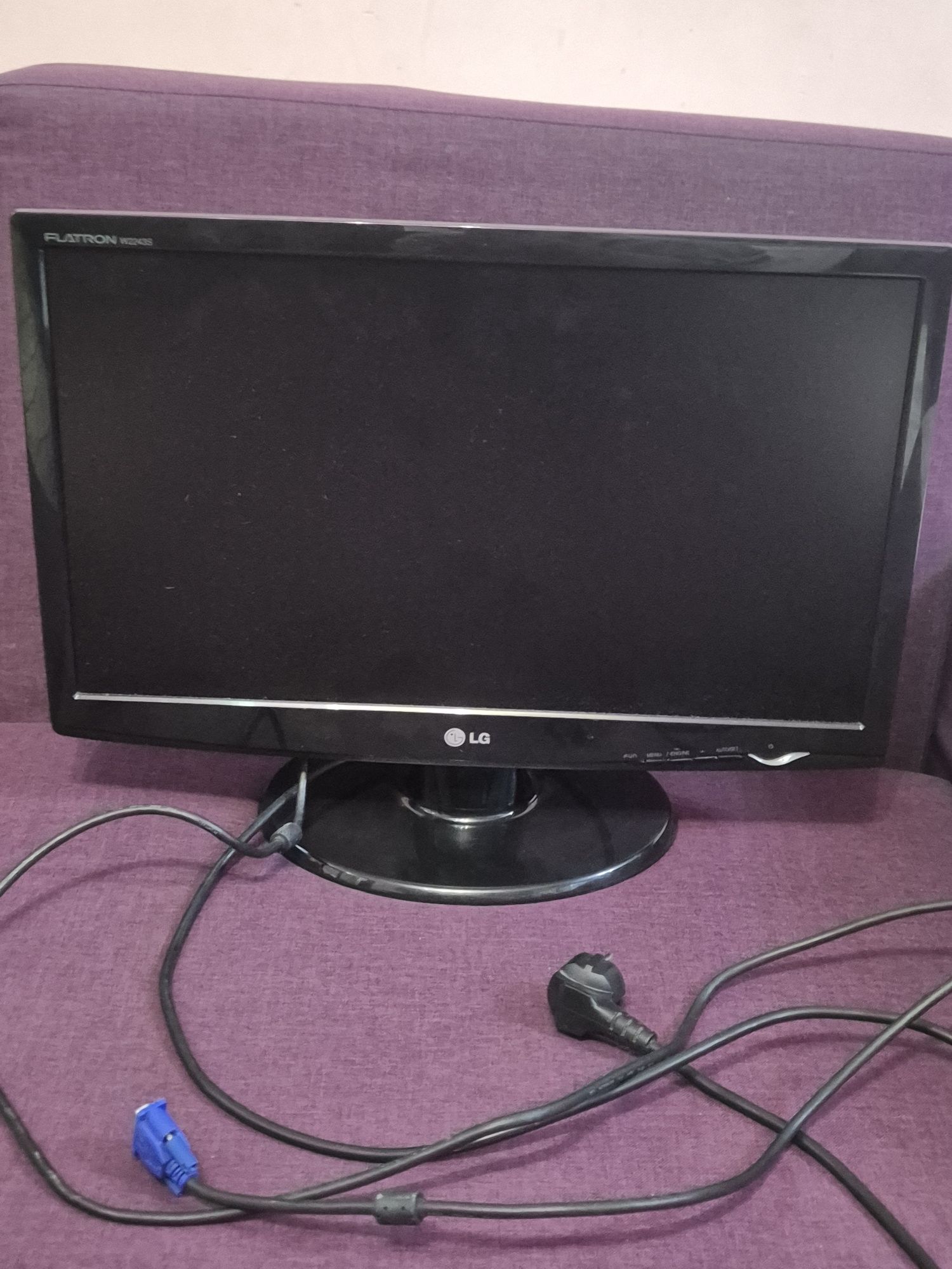 Монитор LG W2243S-PFT.AEUVAVH
Това е продуктови код на LG Монитор прои