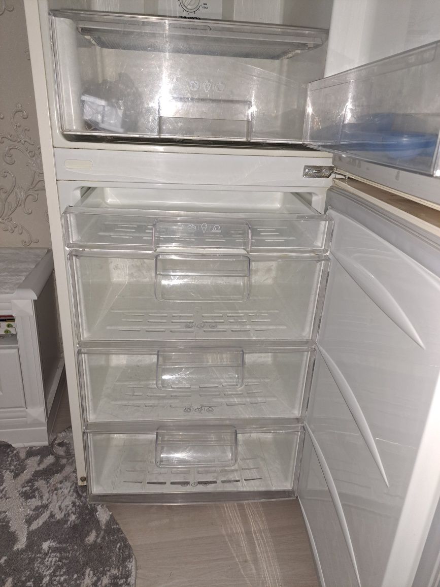 Холодильник LG Total No Frost
