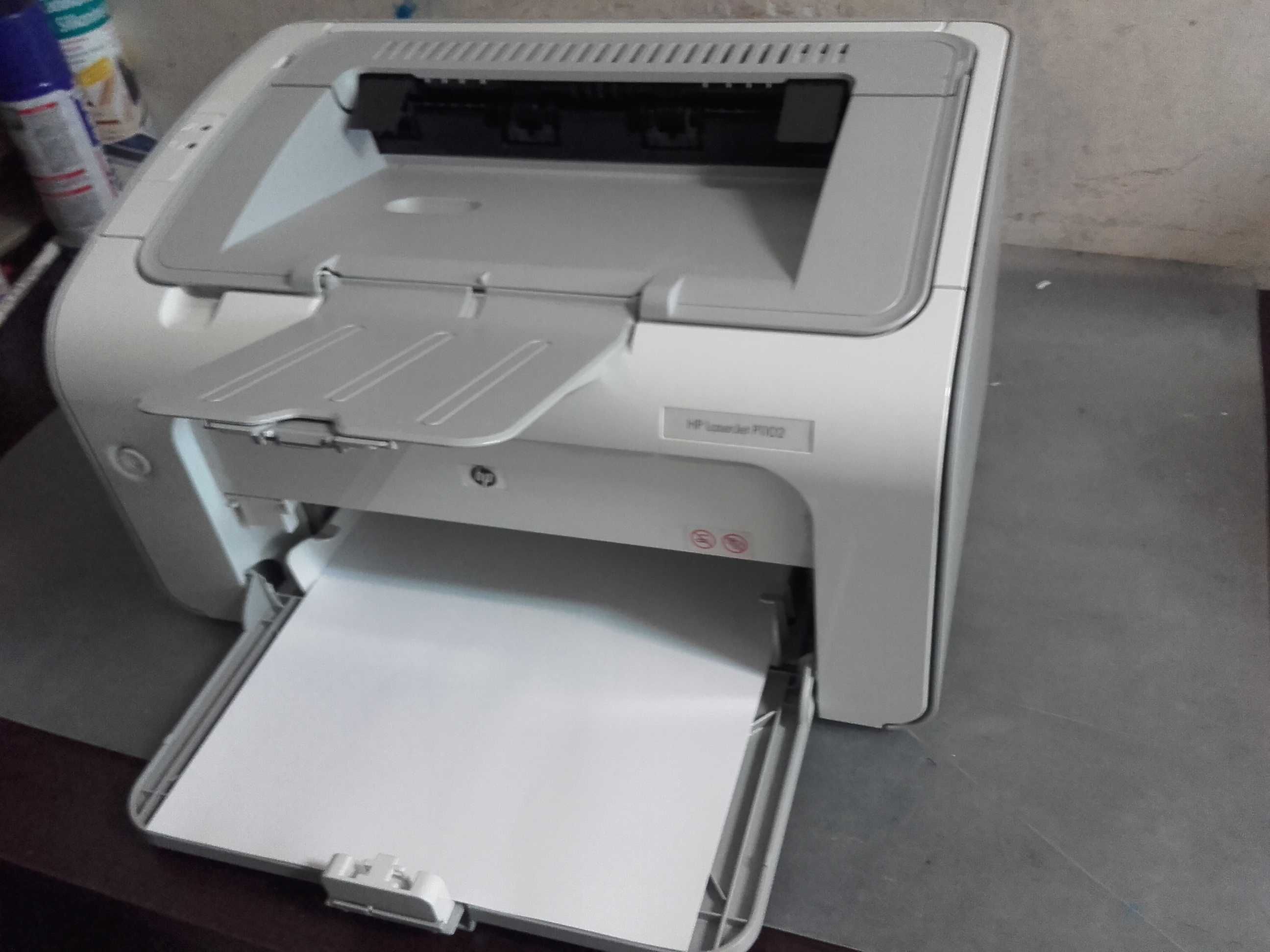 Като нов!!! Лазерен принтер HP LaserJet Pro P 1102  Отличен!!!