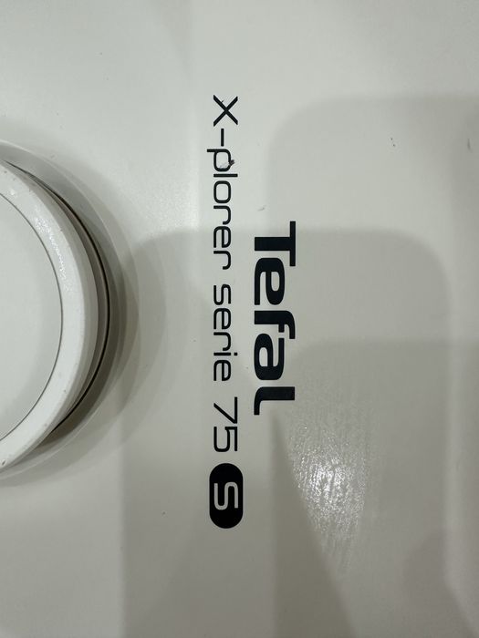 продается робот пылесос