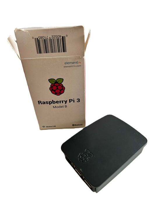 Raspberry Pi3b +Case +8GB sd +KODI on Libre Software