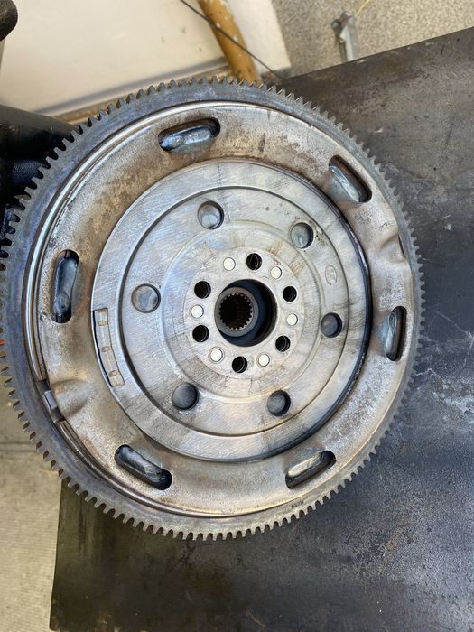 Volanta Audi A4 B7 2.0 tdi multitronic