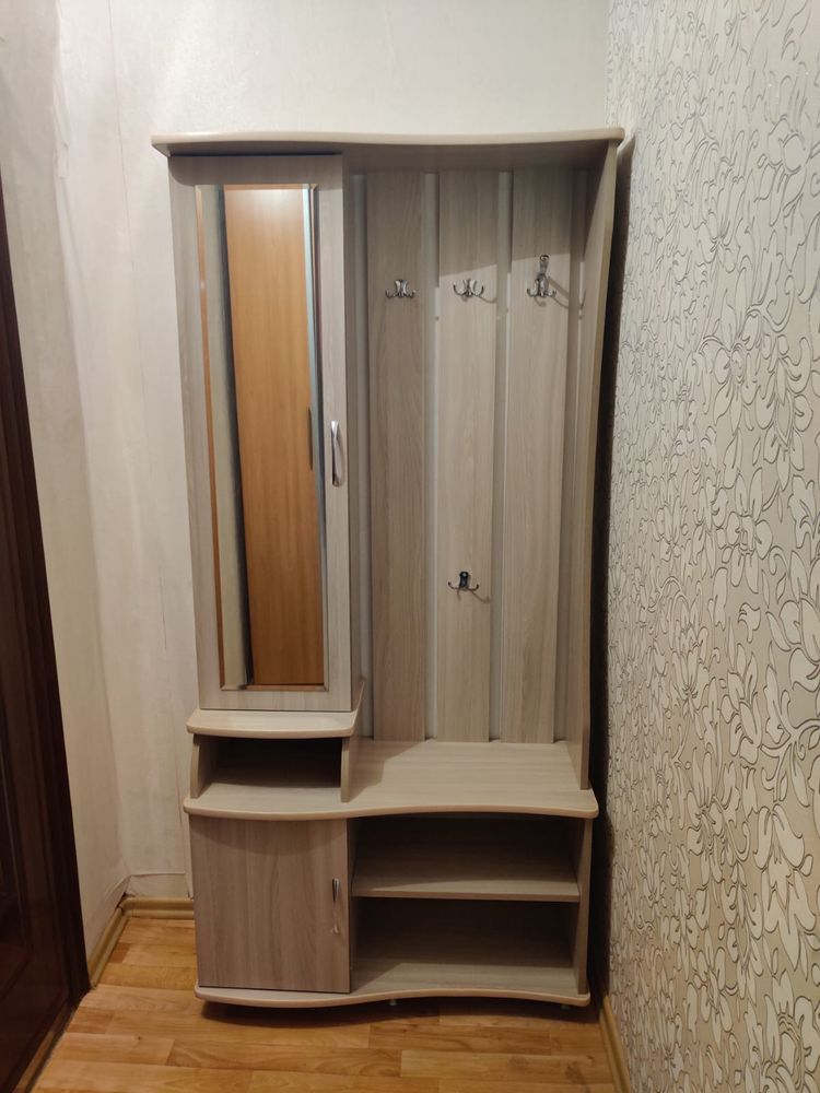 Продам шкаф в прихожую!