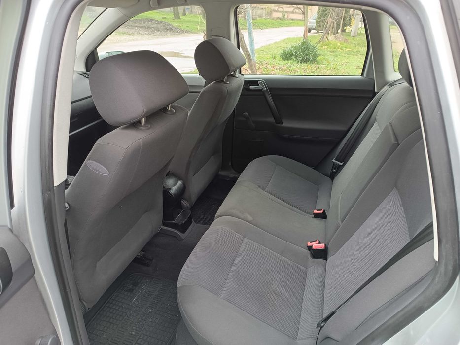 Продавам Фолксваген поло 1.2 бензин