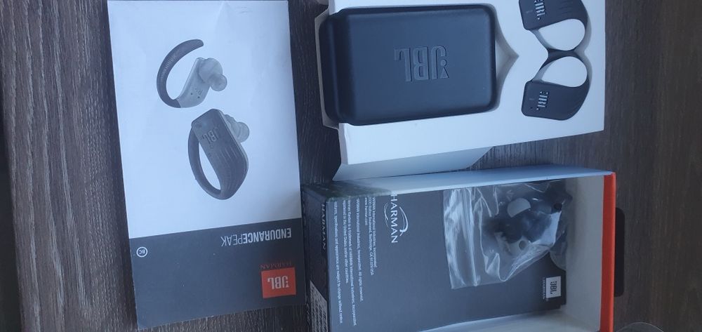 БЛУТУТ СЛУШАЛКИ JBL endurance peak