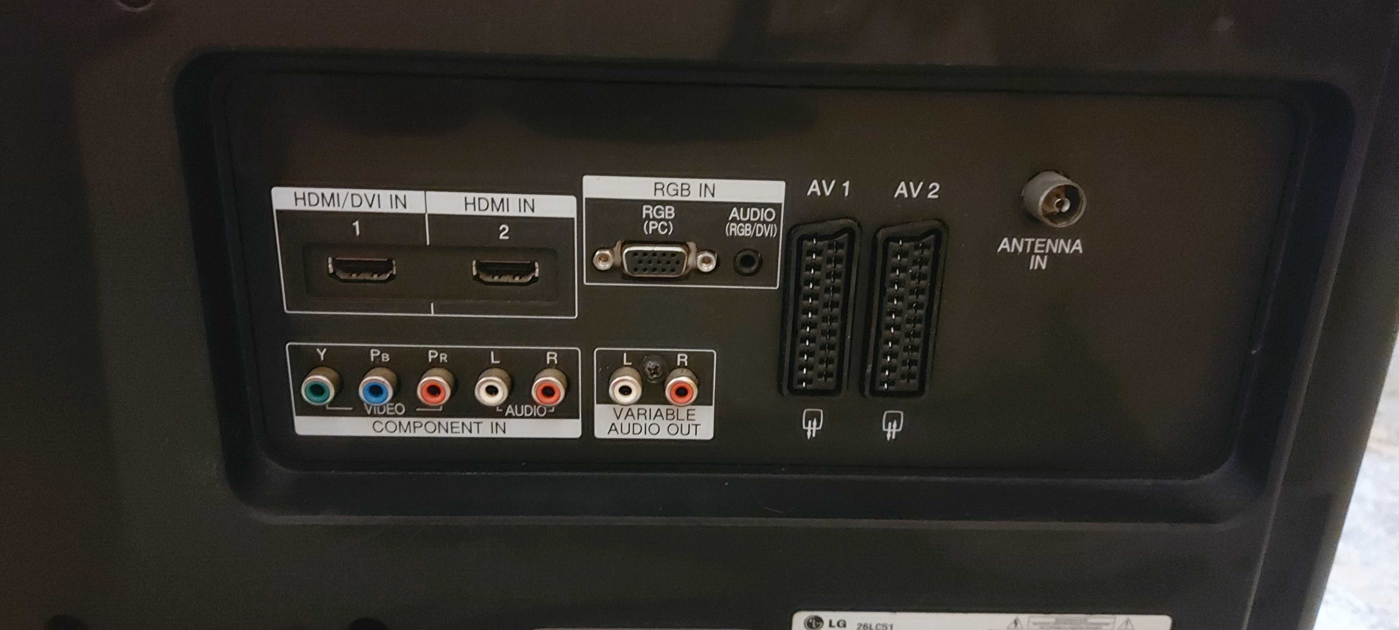 Телевизор LG, 26 инча; не работи