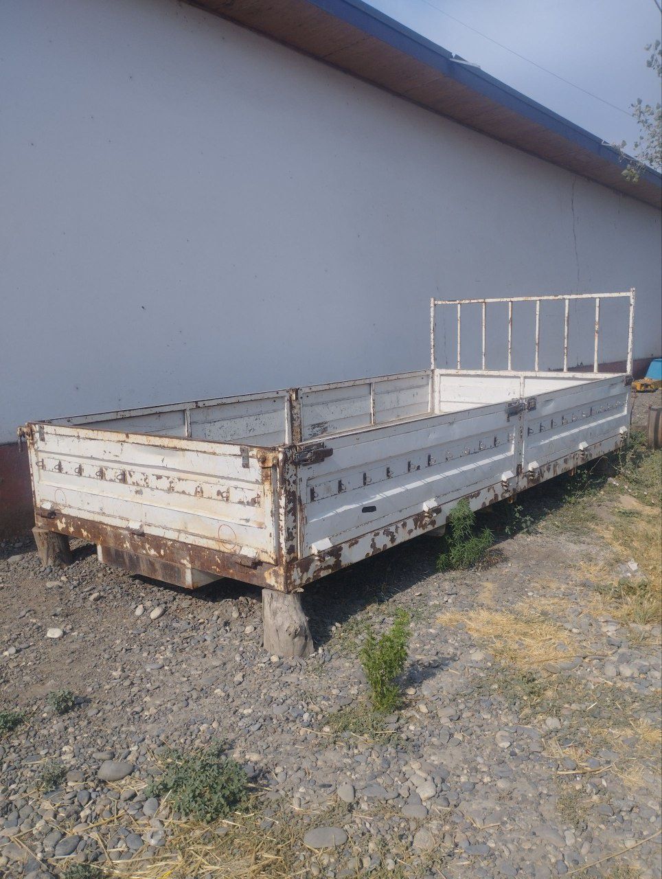 Isuzu Bortovoy kuzov sotiladi