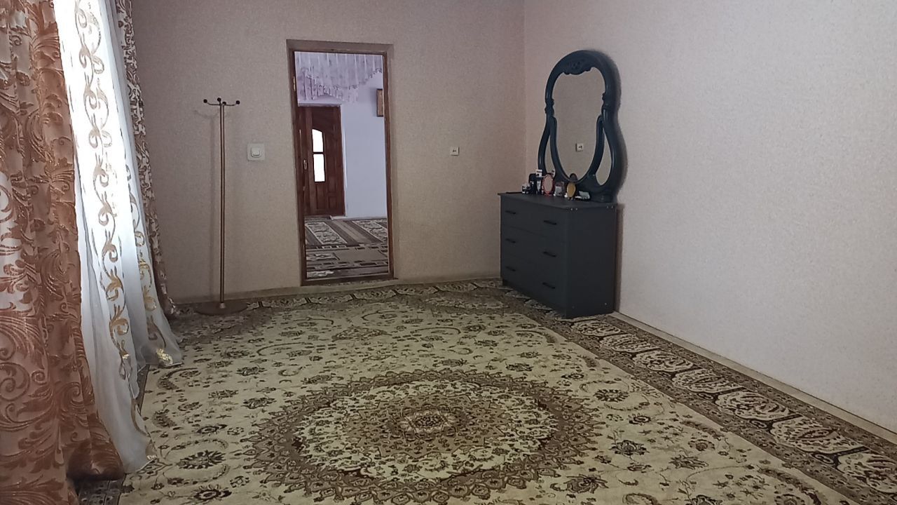 Ховли Уй сотилади