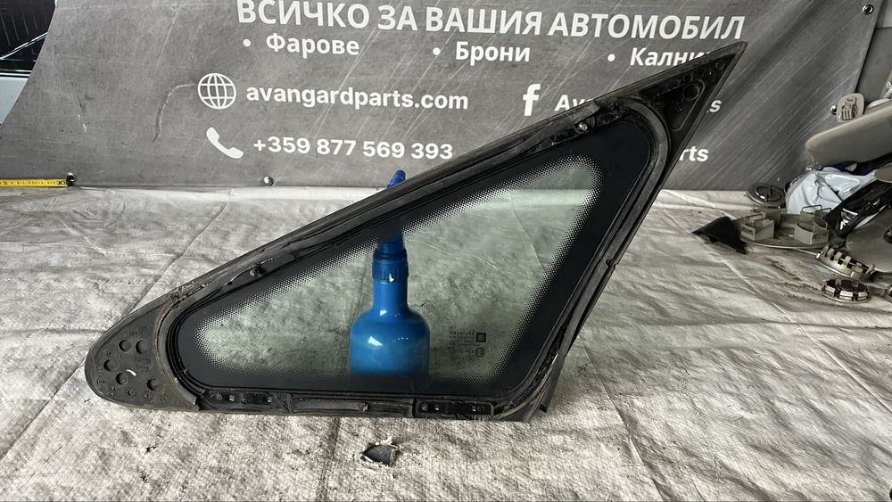Opel Zafira B задно дясно стъкло