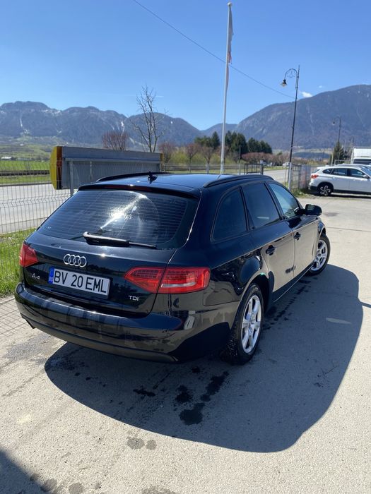 Audi A4 B8  2011 , 2.0 170 cp