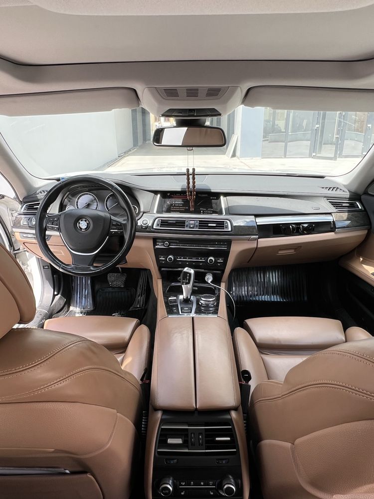 BMW Seria 740 xdrive-2014