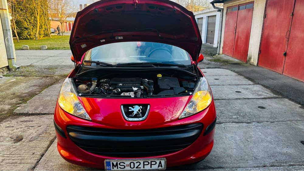 Peugeot 207!! 1.6 HDI!!