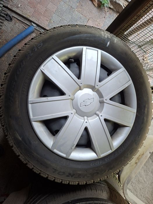 Продам диски с резиной Pirelli snowcontrol