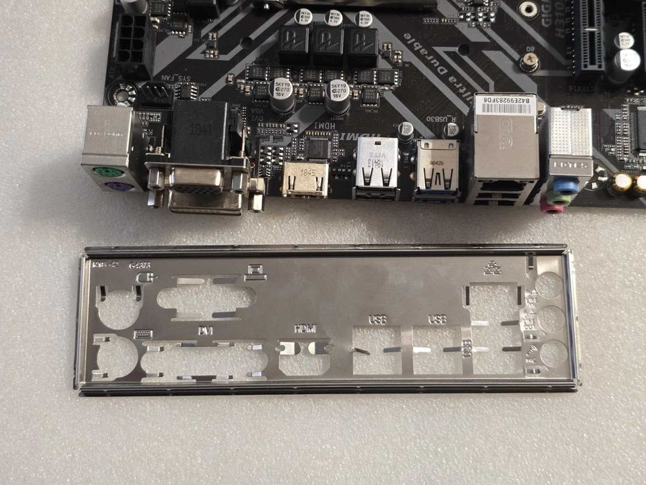 Placa de baza GIGABYTE H310M S2H 2.0 Socket 1151 +Procesor Intel G4900