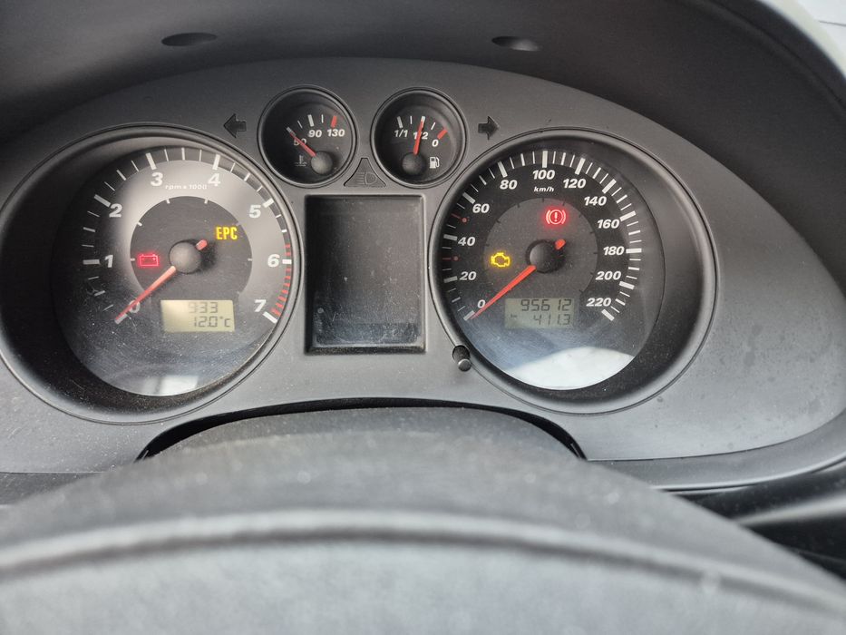 Seat Ibiza 2005 (Galben)