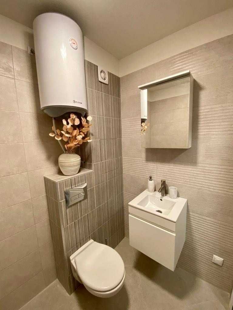 Дава се под наем Двустаен апартамент в София, Изток - 60 кв.м за 484.5 € - Снимка #3