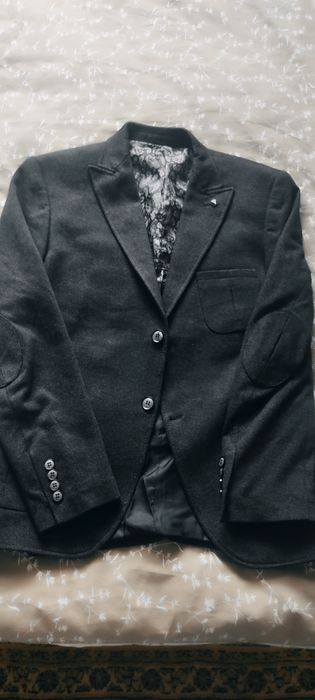 Продается 50 000 сум